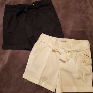 Ladies Shorts 2 Pair Size 6 White & Denim